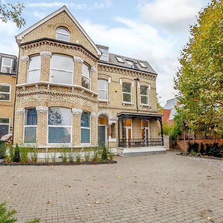Modern And Light 2 Bed Flat In Sw2 Londres Exterior foto